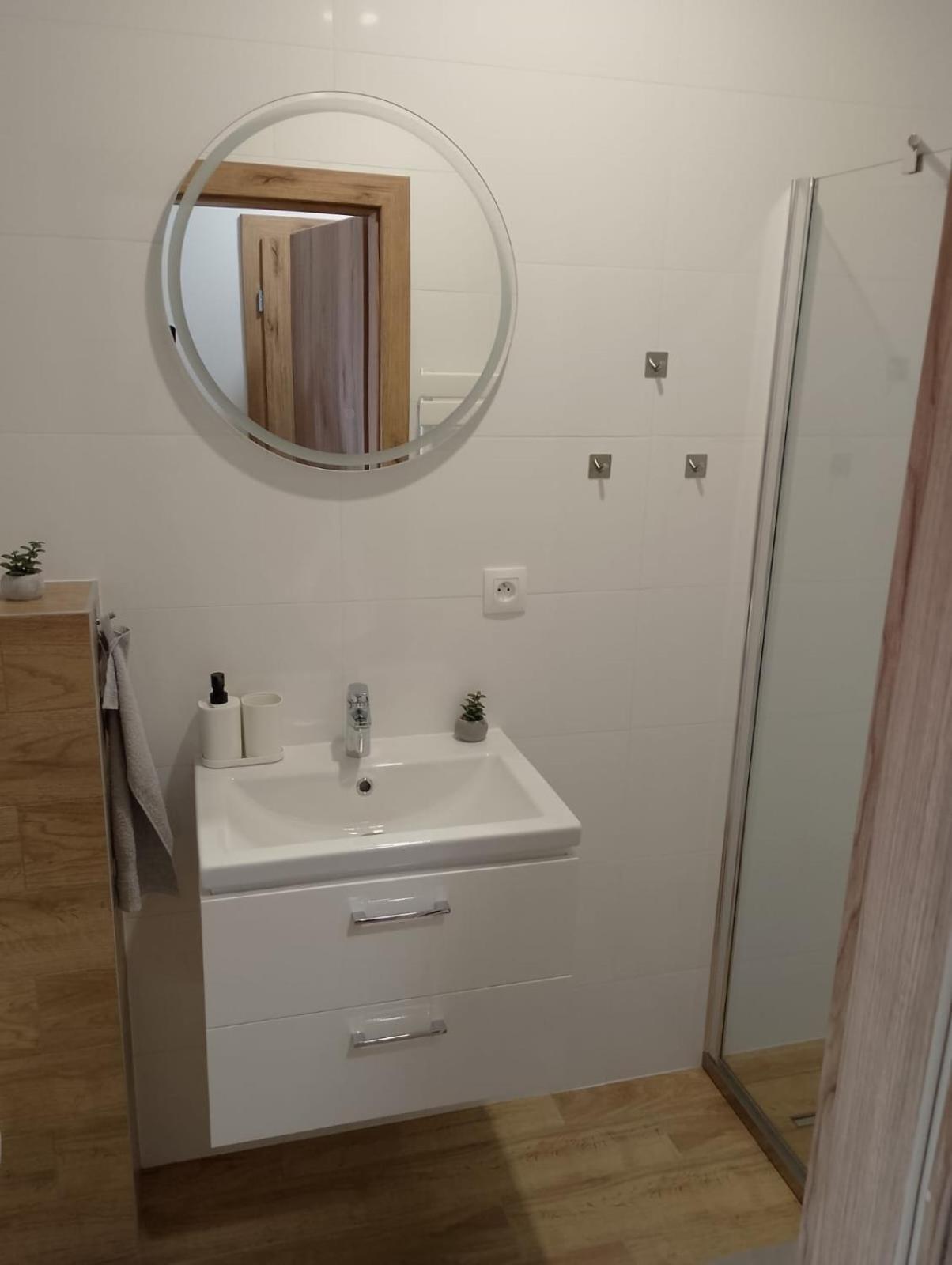 Apartman Shelly Vlachy Esterno foto